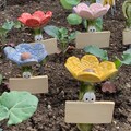 Custom text for insect waterer/bee bar