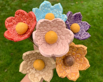 Insektentränke farbenfrohe Keramikblumen