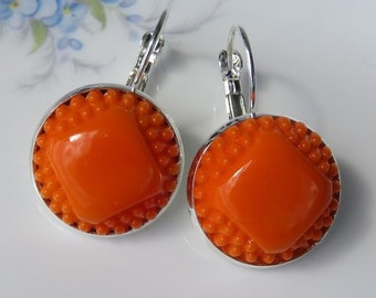 Pumpkin 50s dark orange earrings vintage glass buttons glass cabochon Gablonz upcycling crafts limited edition