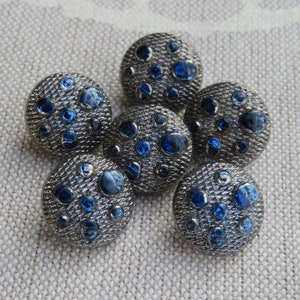 Silver coated glass buttons 13.5 mm with bright blue glass dots elegant 60s old collector's buttons Neugablonz image 3