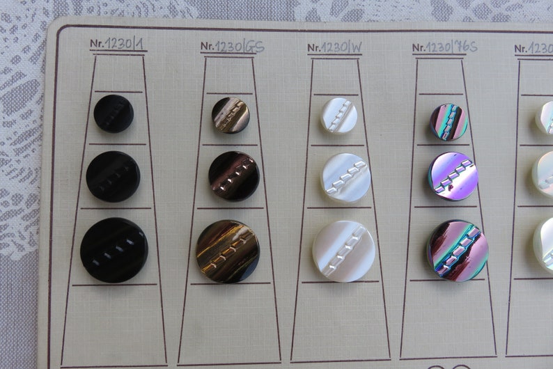 45 vintage glass buttons 60s gold d\u00e9cor on original Salesmencard button card 13.5-22 mm glass button Germany Collector buttons