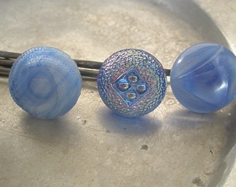 3-er Set blaue vintage Glasknöpfe im Haar (7) Haarspange Haarnadeln irisierend diverse Muster
