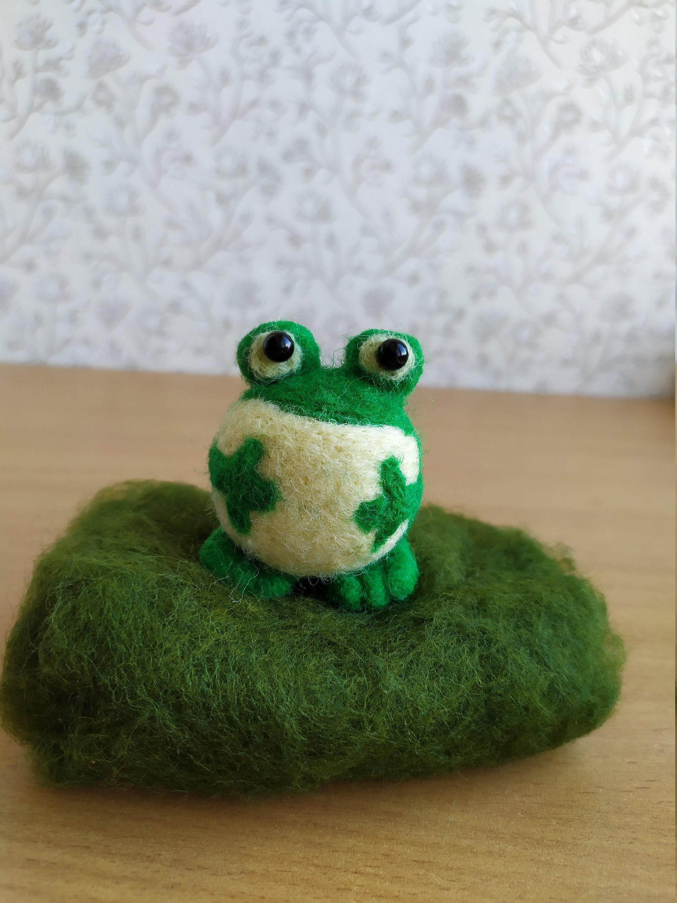 Needle Felted frog Frog and toad Wool felt frog Green Felt Etsy