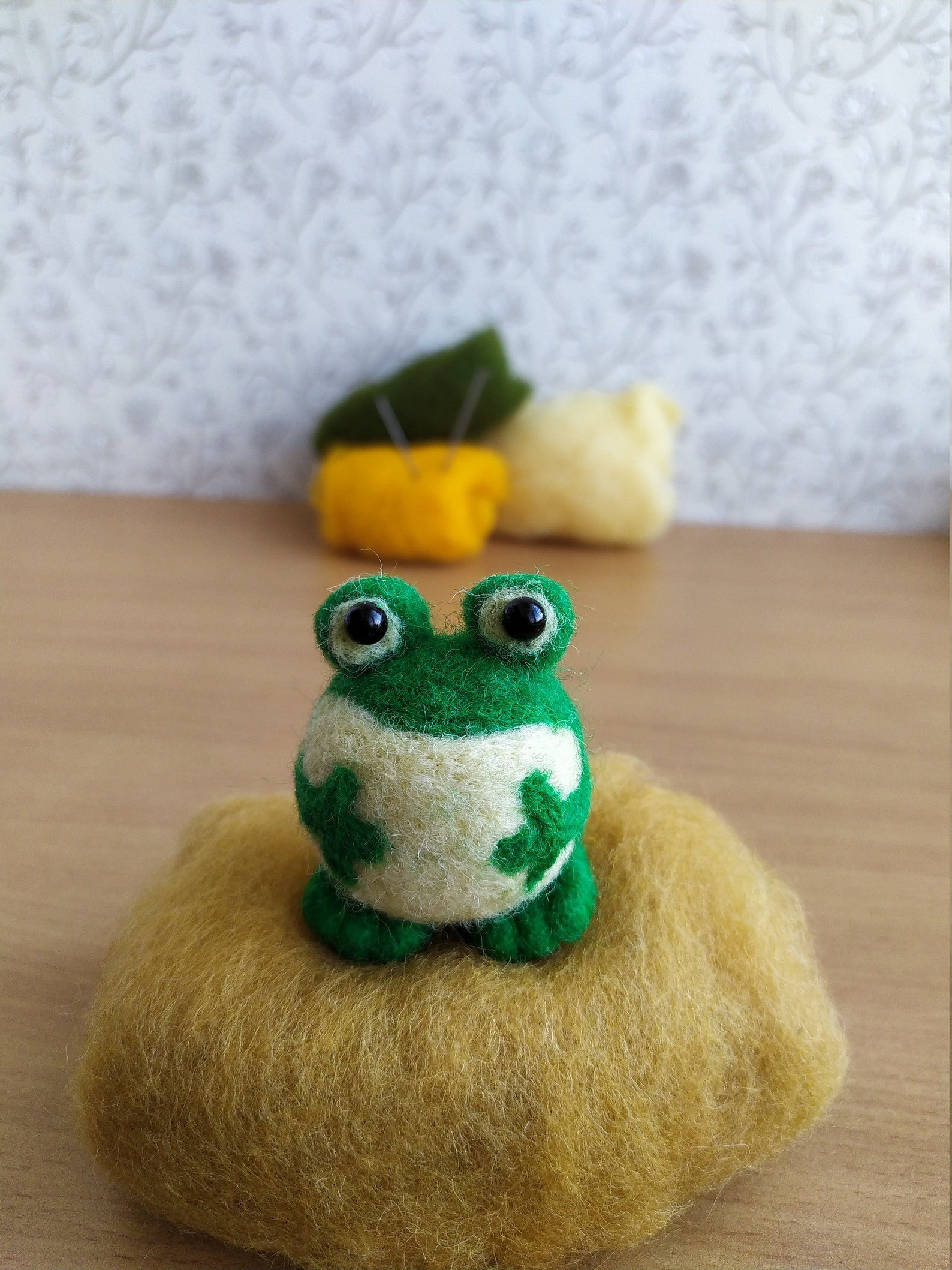 Needle Felted frog Frog and toad Wool felt frog Green Felt Etsy