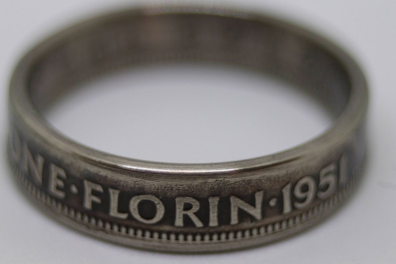 New Zealand Florin 1951 Coin Ring image 3