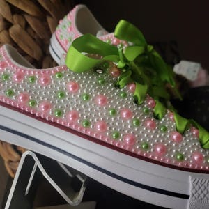 Custom Pink, white and green pearl low-top Converse