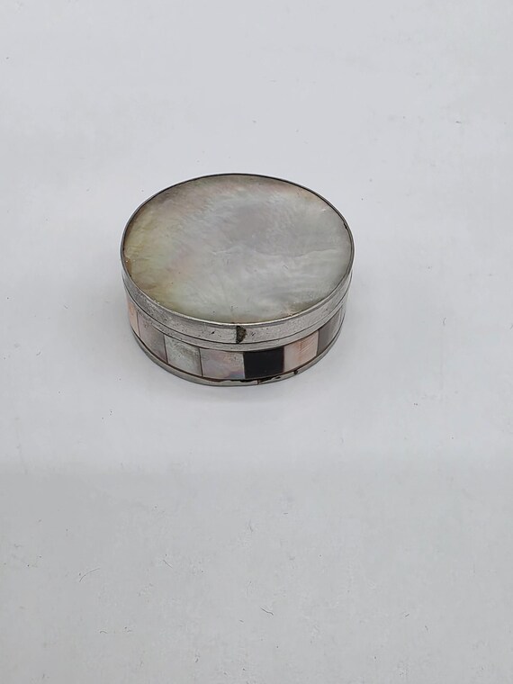 Tiny Shell Trinket box - image 9