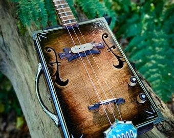 The Whistling Kite - Cigar Box Guitar