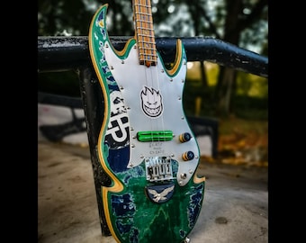 Roadside Hawk VI - Skateguitar