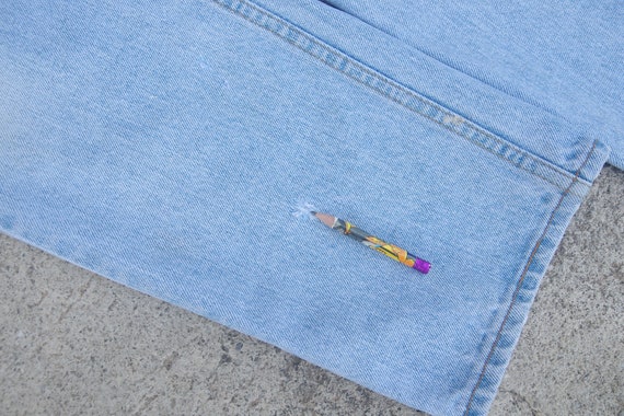 Faded jeans, vintage levis 505 Blue Jeans W33 W34… - image 8