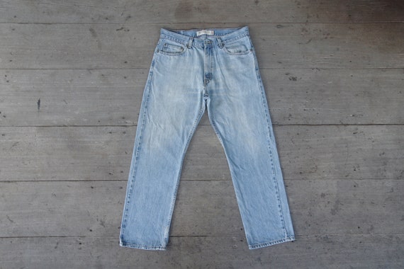 Faded jeans, vintage levis 505 Blue Jeans W33 w34… - image 1