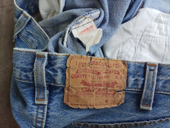 Beautiful,Faded jeans ,Vintage 80s levis 501xx W2… - image 7