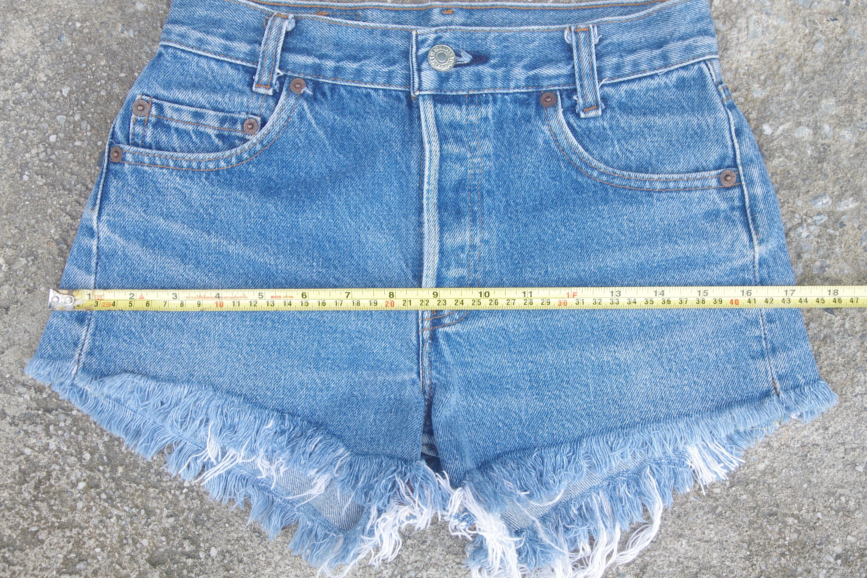 Beautiful Jeans ,vintage 80s Levis 701-501 Cut off W24 W25, Levis for ...