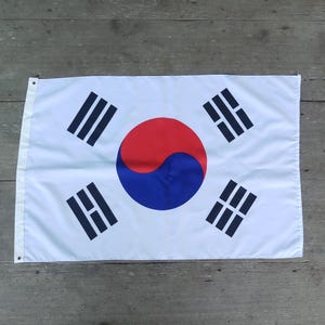 Beautiful ,south korea  Flag, vintage south korea ,Original , size 36 X 23.5  lnches