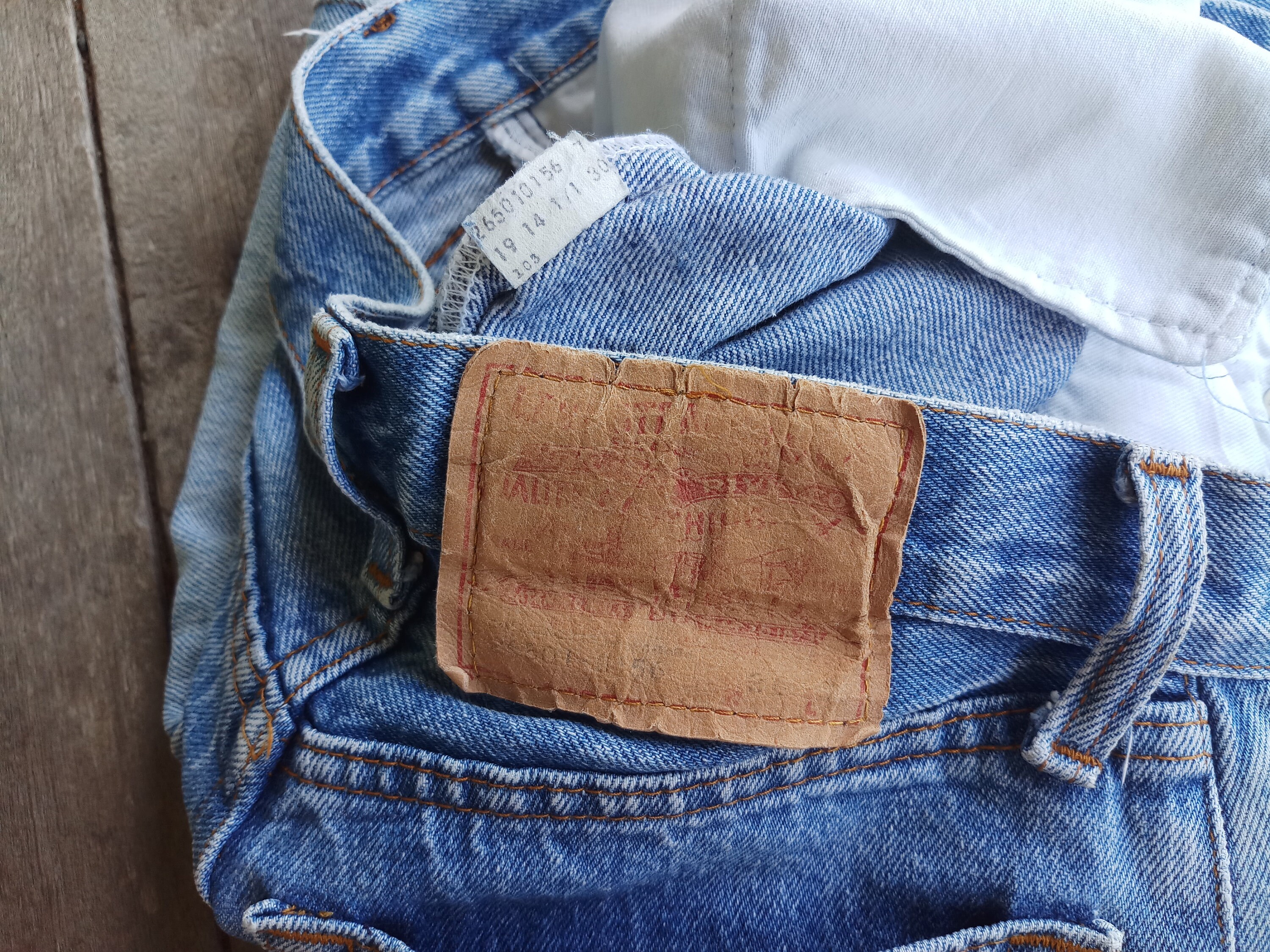Beautiful ,faded Jeans ,vintage 70s 80s Levis 501 W26 L30, Levis 