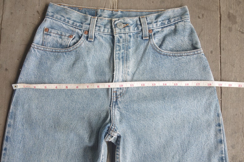 Faded jeans,vintage levis 550 size 7 JR W26 W27 L31.5 ,levis for women ,cool,levis Denim, retro,hipster image 4