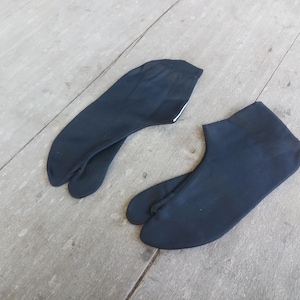 Vintage Japanese Black Tabi socks,silk tabi sock,geta,samurai,socks,tabi,Size 25.5 cm  7 US 6.5 UK, japan made