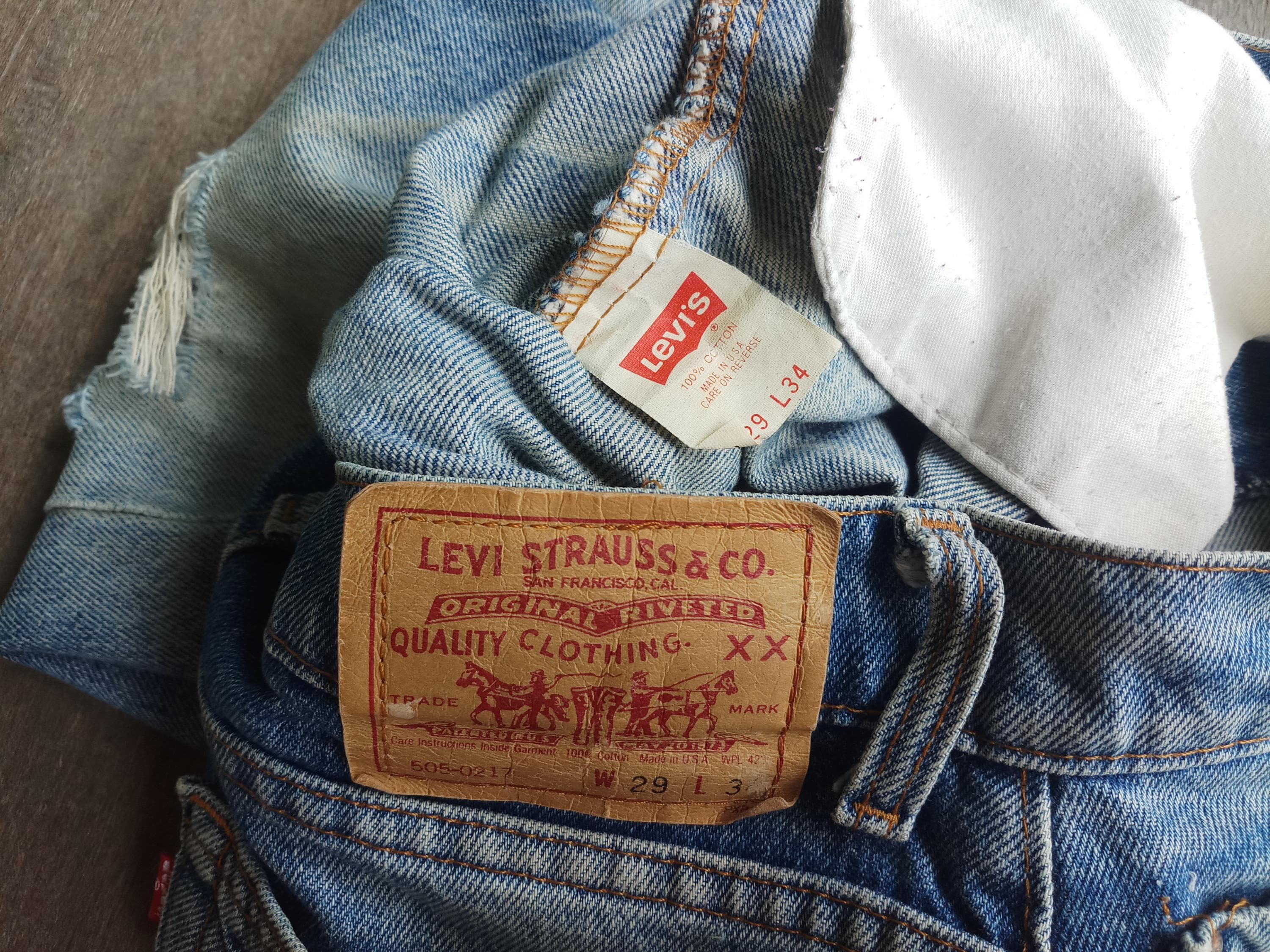 Beautiful ,faded Jeans ,vintage Levis 505-0217 W28 L29.5