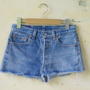 Vintage jaren 80 Levis 501 afgesneden denimshort: W27 W28, gemaakt in de VS