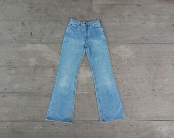 Beautiful ,vintage Levis 517 Low Waist Boot Cut Size 3 JR W25 L29 