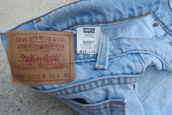 Faded jeans, vintage levis 505 Blue Jeans W33 W34… - image 10