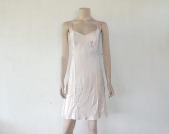 Vestido lencero vintage Triumph de seda rosa, talla M, copa 38 D