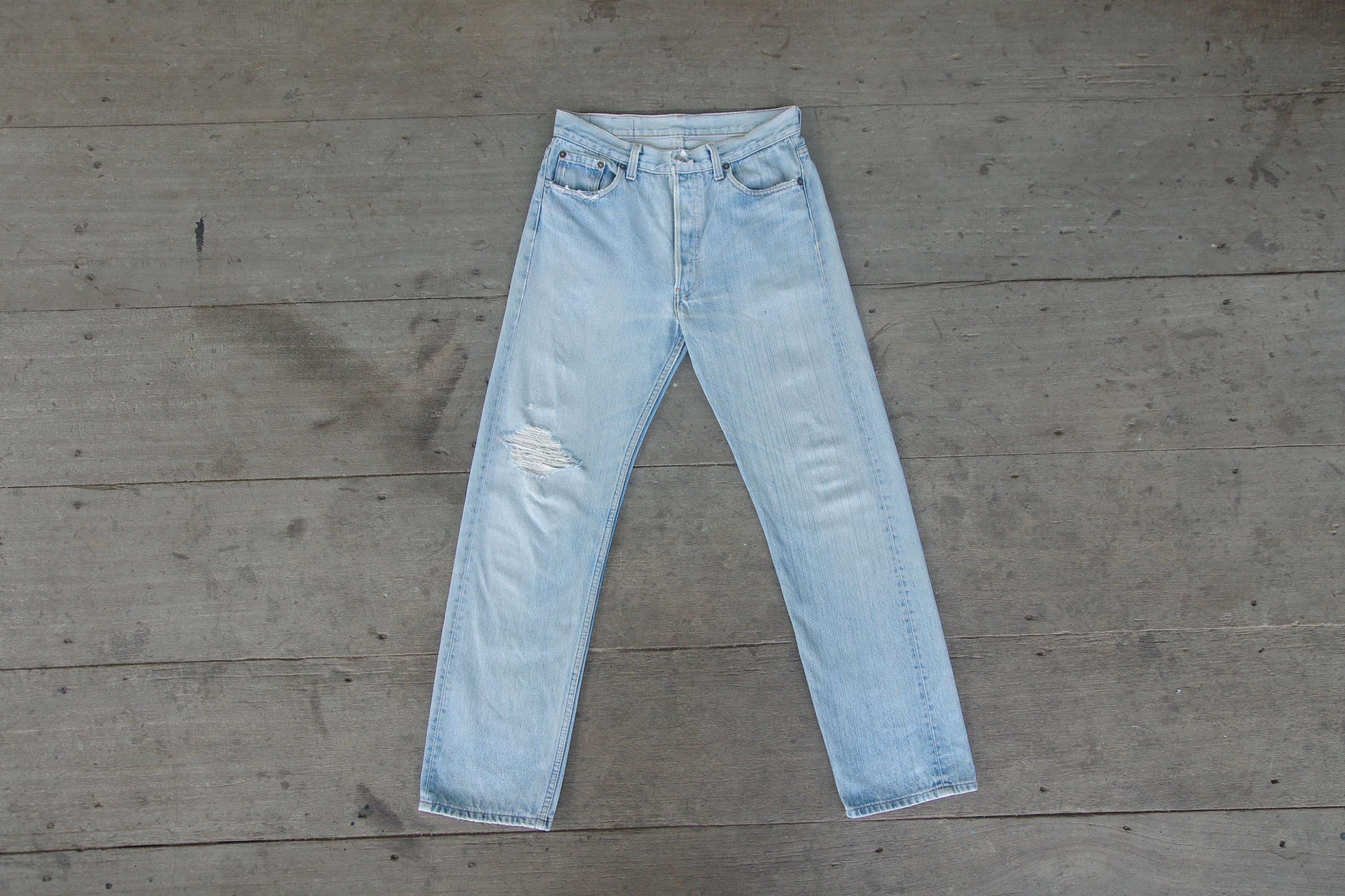 Vintage 80s Levis 501 Jeans W28/W29: Ripped Distressed Denim
