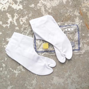 New old stock ,Japanese White Tabi socks,slipers,socks for kimono,geta,samurai,socks,tabi,Size 23.5 cm , japan made