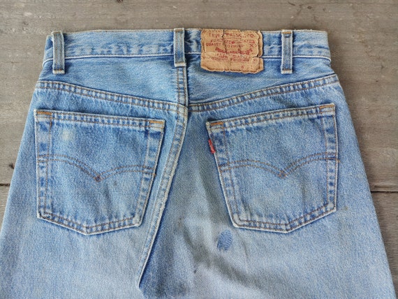 Beautiful,Faded jeans ,Vintage 80s levis 501xx W2… - image 6