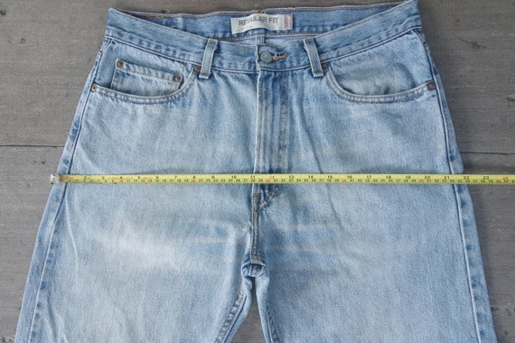 Faded jeans, vintage levis 505 Blue Jeans W33 w34… - image 4