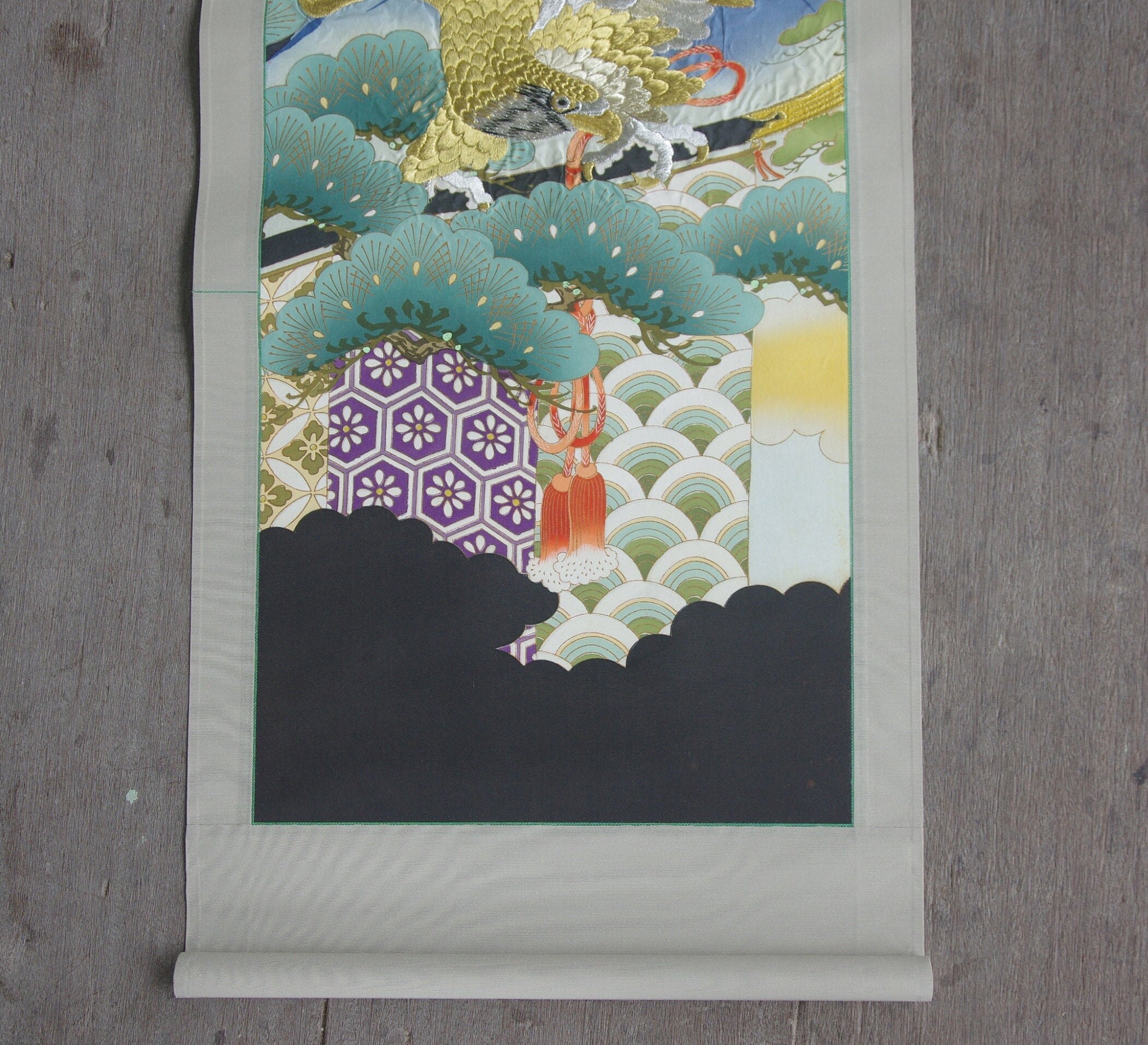 ヴィンテージの日本の掛け軸：鷹、山、金刺繍 - Etsy 日本