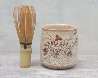 Shino ware,shino cup,Ceramics Pottery cup,matcha cup tea design and texture cup color Brown Japanese Pottery,Japanese Ceramics,signature