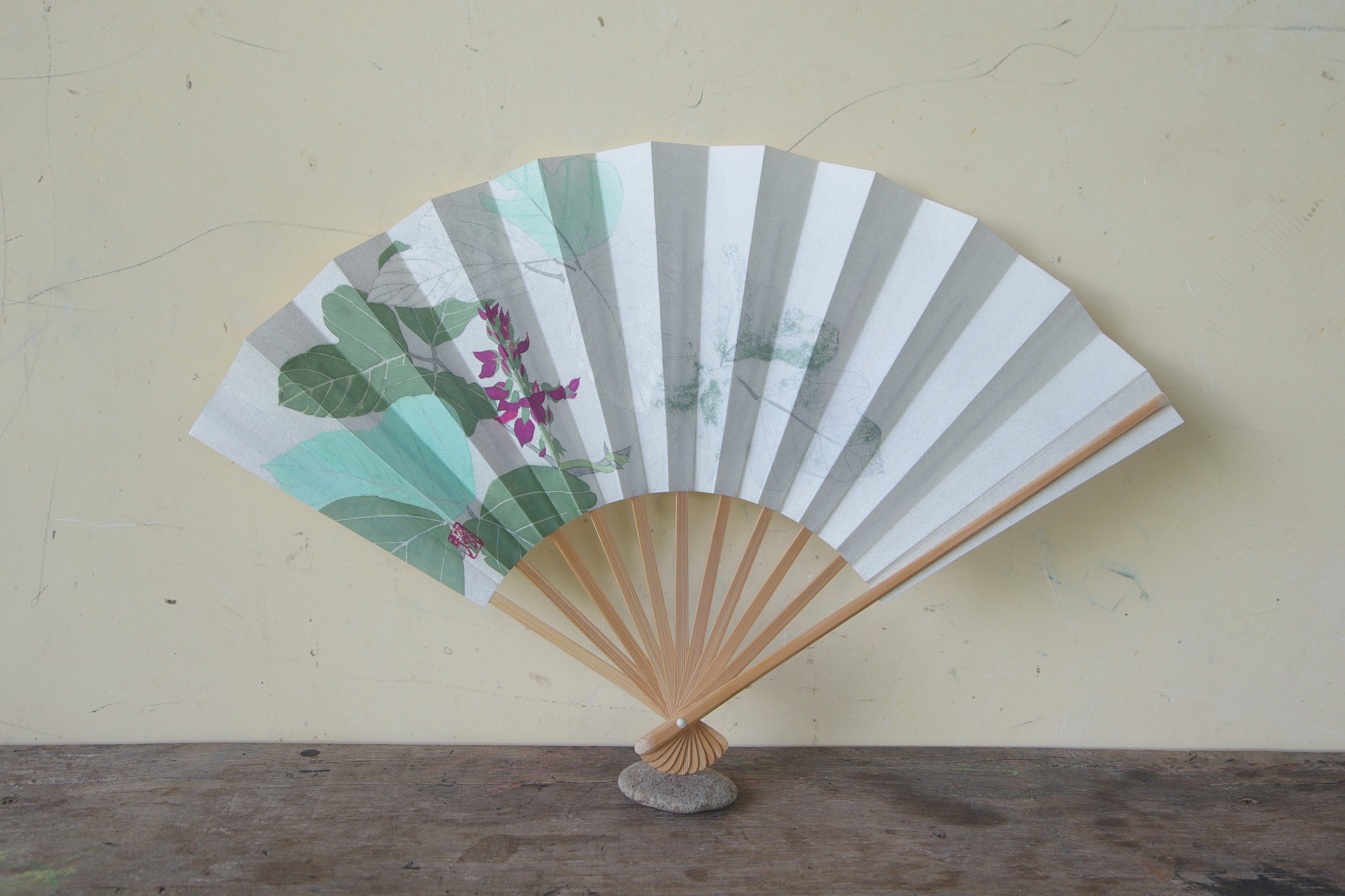 Vintage ,Hand fan,fan paper,fan japan ,flower pattern ,bamboo paper,Japanese Sensu,Folding Fan,Kimono Accessories