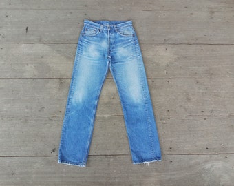 Beautiful,Faded jeans ,Vintage 80s levis 501xx W28 L29.5 ,cool,hipster,levis made in usa.