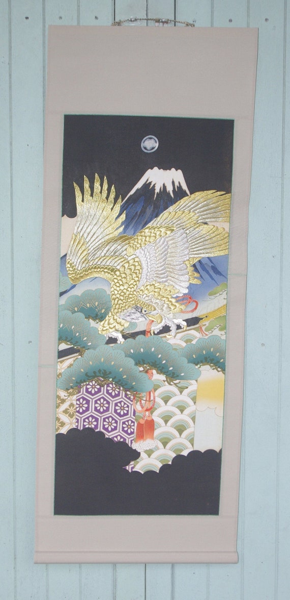 ヴィンテージの日本の掛け軸：鷹、山、金刺繍 - Etsy 日本