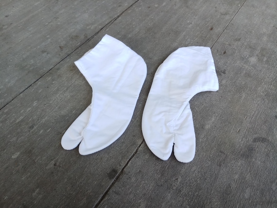 Japanese navy tabi socks - Gem