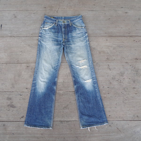 Distressed jeans ,Vintage Lee rider Boot cut sanforized W29 L30 ,super faded ,ripped ,cool,retro,hipster,levis  usa