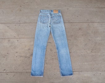 Faded jeans,Vintage levis 501  W26 L32 , levis for women ,retro,cool ,hipster, levis USA.