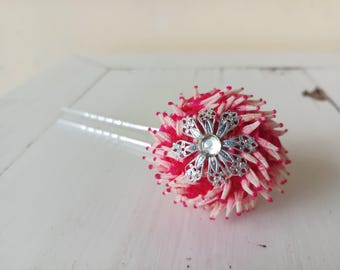 Vintage Kushi Kanzashi: Red Flower Hair Pin, Japanese Kimono Accessory