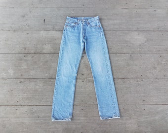 Wunderschön, Vintage 90er Levis 501 W27 L30,5, Levis für Damen, cool, Retro, Hipster