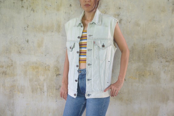 Faded , Vintage 80s levis trucker cut off size XS… - image 7