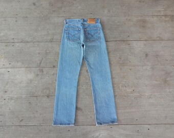 Waist 27 Leg 26 90s Made in UK 1995 Vintage 501 Levi Jeans