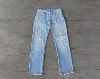 Vintage Levis Jeans 901 30” 31” Waistband W33 Tag 90s Extra High