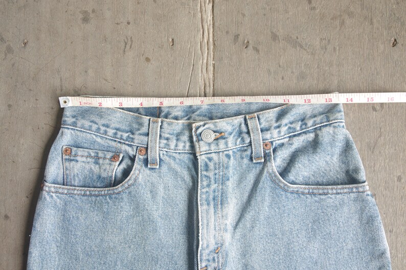 Faded jeans,vintage levis 550 size 7 JR W26 W27 L31.5 ,levis for women ,cool,levis Denim, retro,hipster image 3