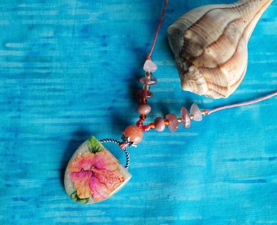 Hand Sculpted & Painted Pink Green Floral Hibiscus tropical Statement Necklace Tropical Flowers Necklace - Etsy main image 4