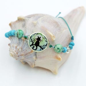 Cat beaded bracelet, stone bracelet, adjustable bracelet, cat themed bracelet, paper bracelet , hand made bracelet art, witchy jewelry art