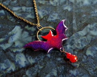 Red bat necklace, resin bat necklace, gothic bat pendant, black bat pendant, spooky jewelry design, gothic jewelry necklace design,