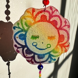 Hippie style suncatcher, handmade crystal suncatcher, resin Suncatcher, window Sun catcher with rainbow crystals, gemstone suncatcher