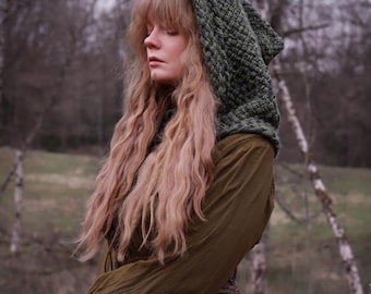 Handwoven hood in forest green wool and alpaca.