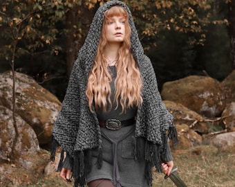 Hooded shawl in gray wool and alpaca. Handwoven.